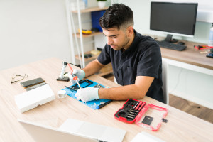 Apple service centre in Doha, Qatar